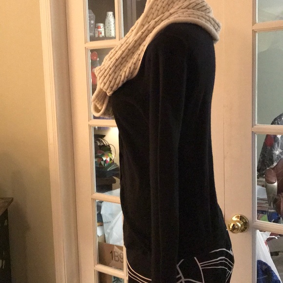 Soft Cashmere & Silk black sweater - Picture 3 of 5